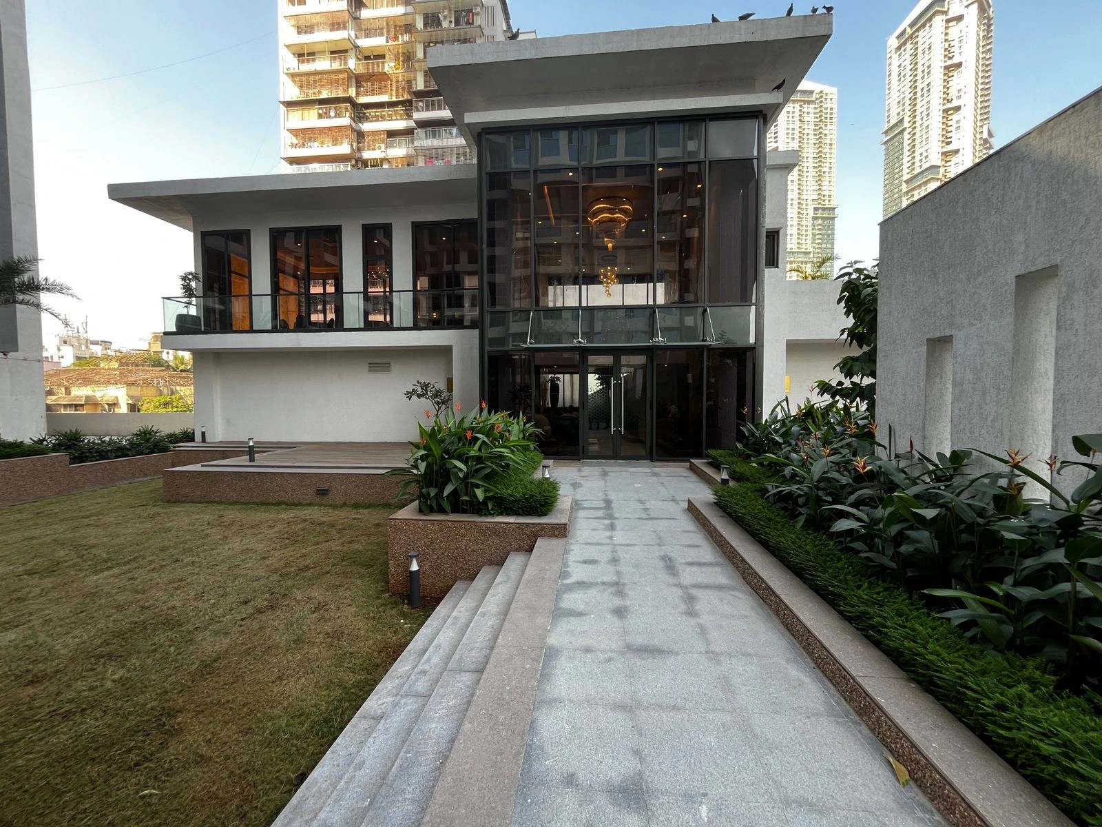 2 BHK Flat for Rent in Lodha raj Infinia, Malad West